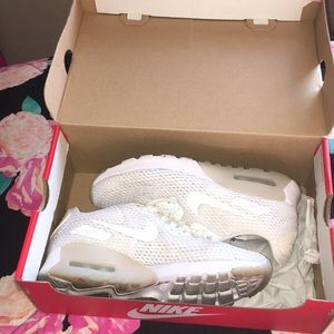 Women’s Nike Sock Dart SE